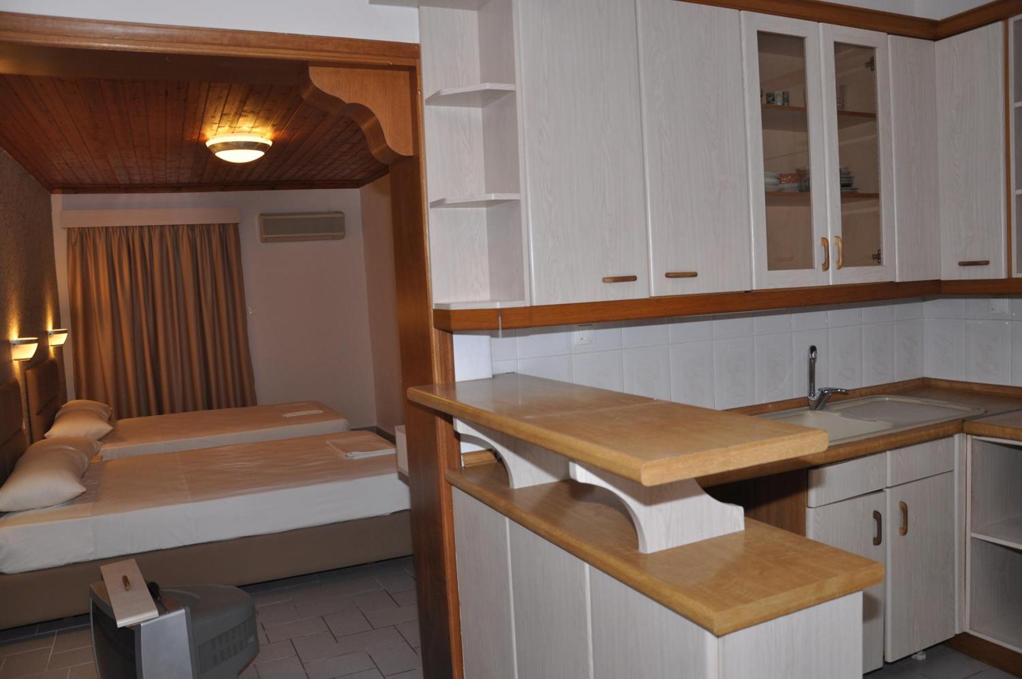 Villa Nikolas Paralía Екстериор снимка